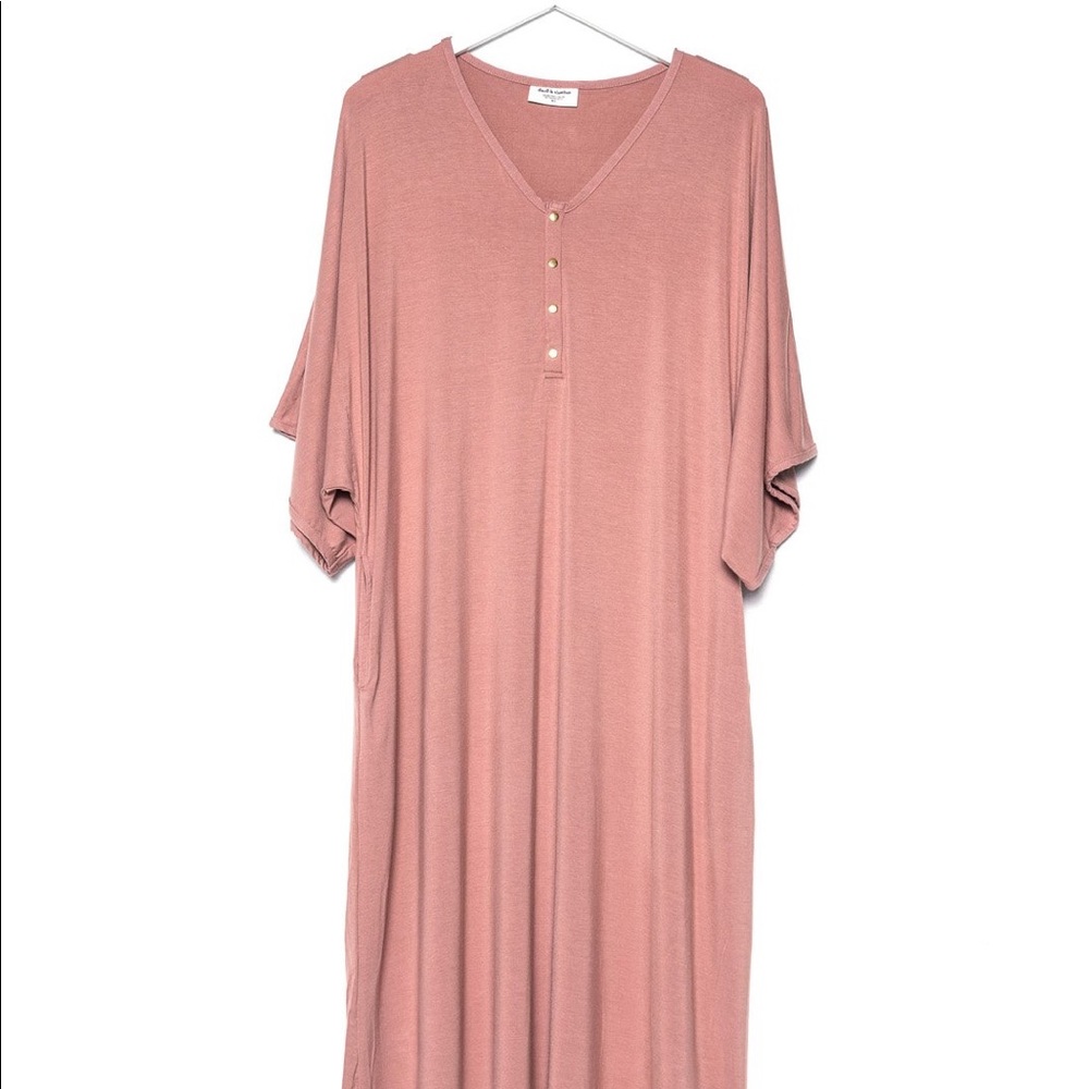 DWELL & SLUMBER Pink Caftan